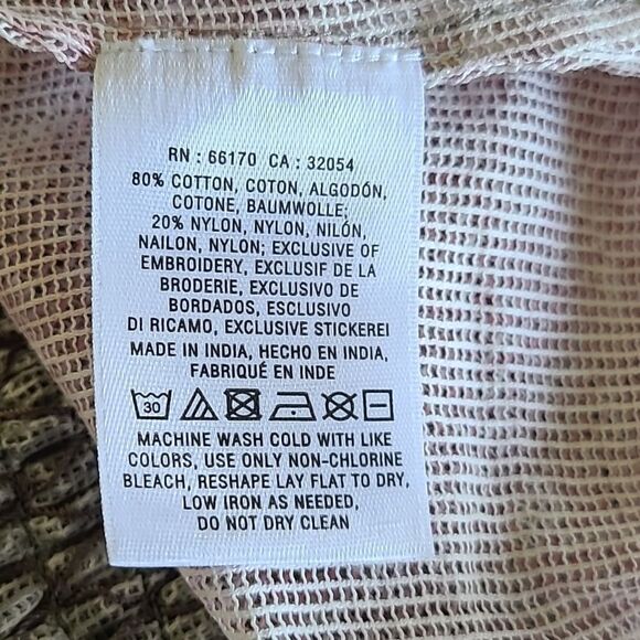 Akemi + Kin Top - Picture 7 of 7